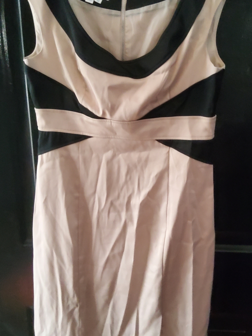 London Times Beige and Black Colorblock Midi Sheath Dress Sz 10